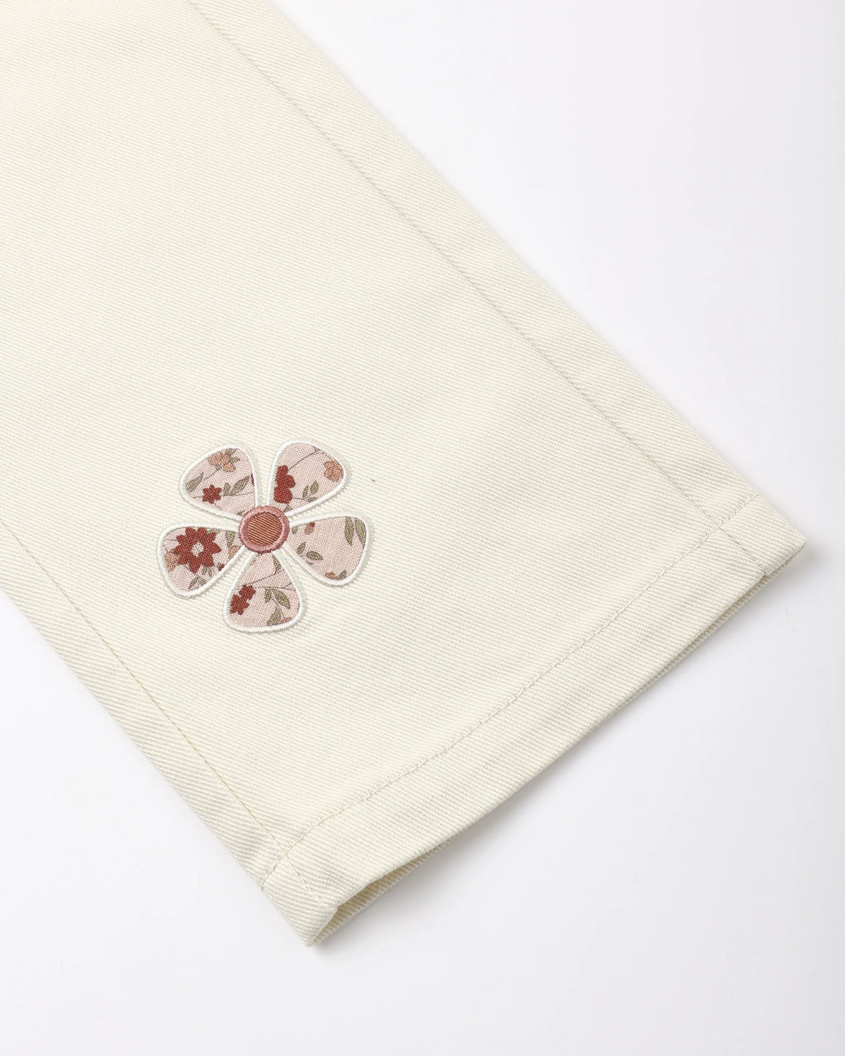 STRAIGHT LEG PANT DAISY PATCHES