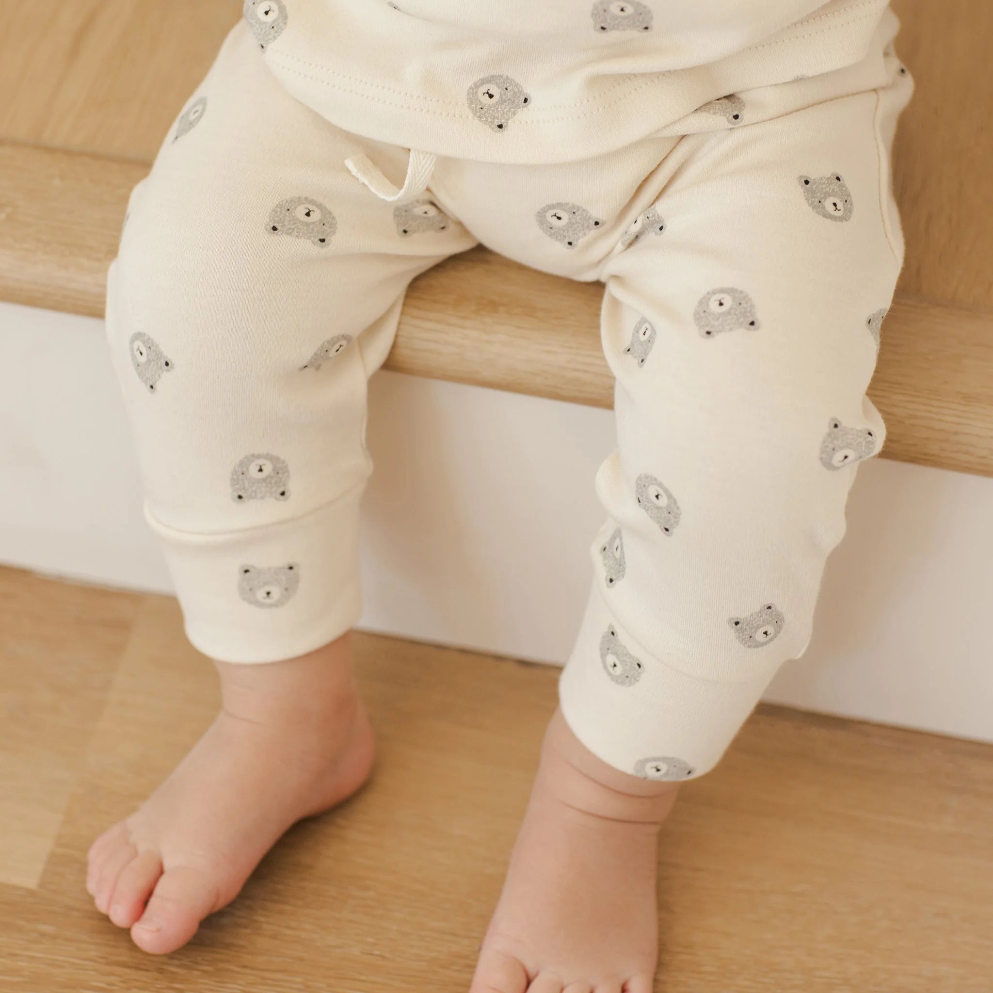 DRAWSTRING PANT || BEARS