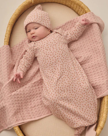 KNOTTED BABY GOWN + HAT SET POSY