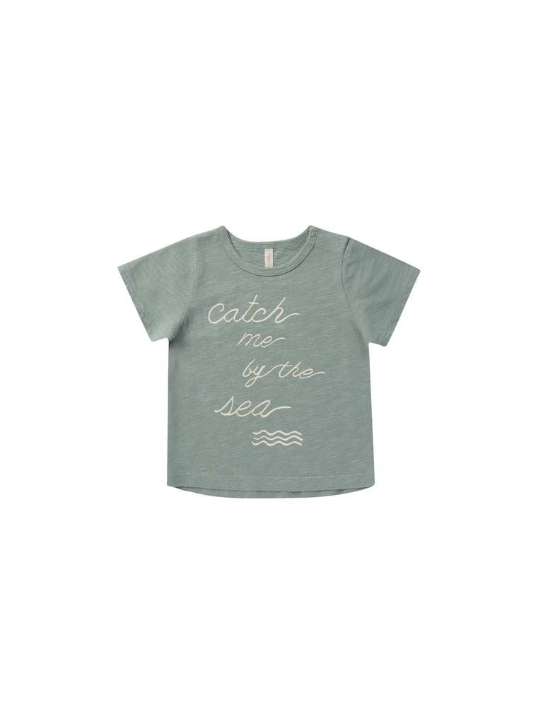 BASIC TEE || CATCH ME BY THE SEA