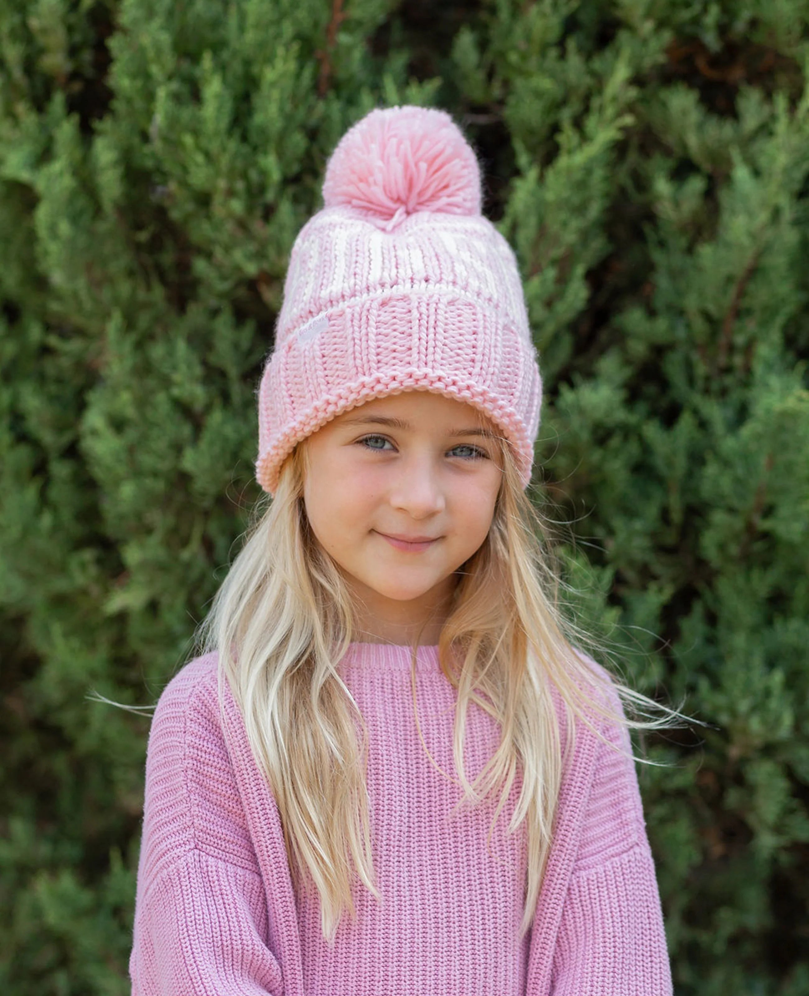 Bit's and Bows Knit Hat