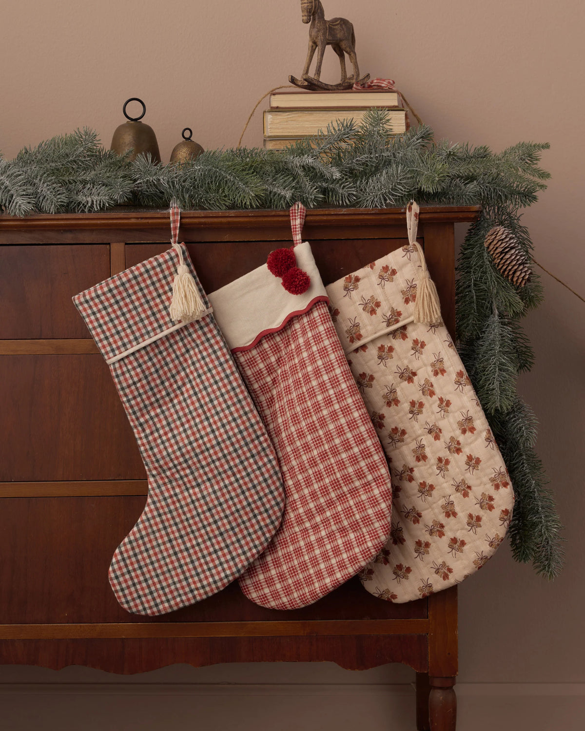 NOEL STOCKING RUBY PLAID
