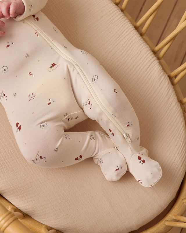 BAMBOO ZIP FOOTIE || WINTER WONDERLAND